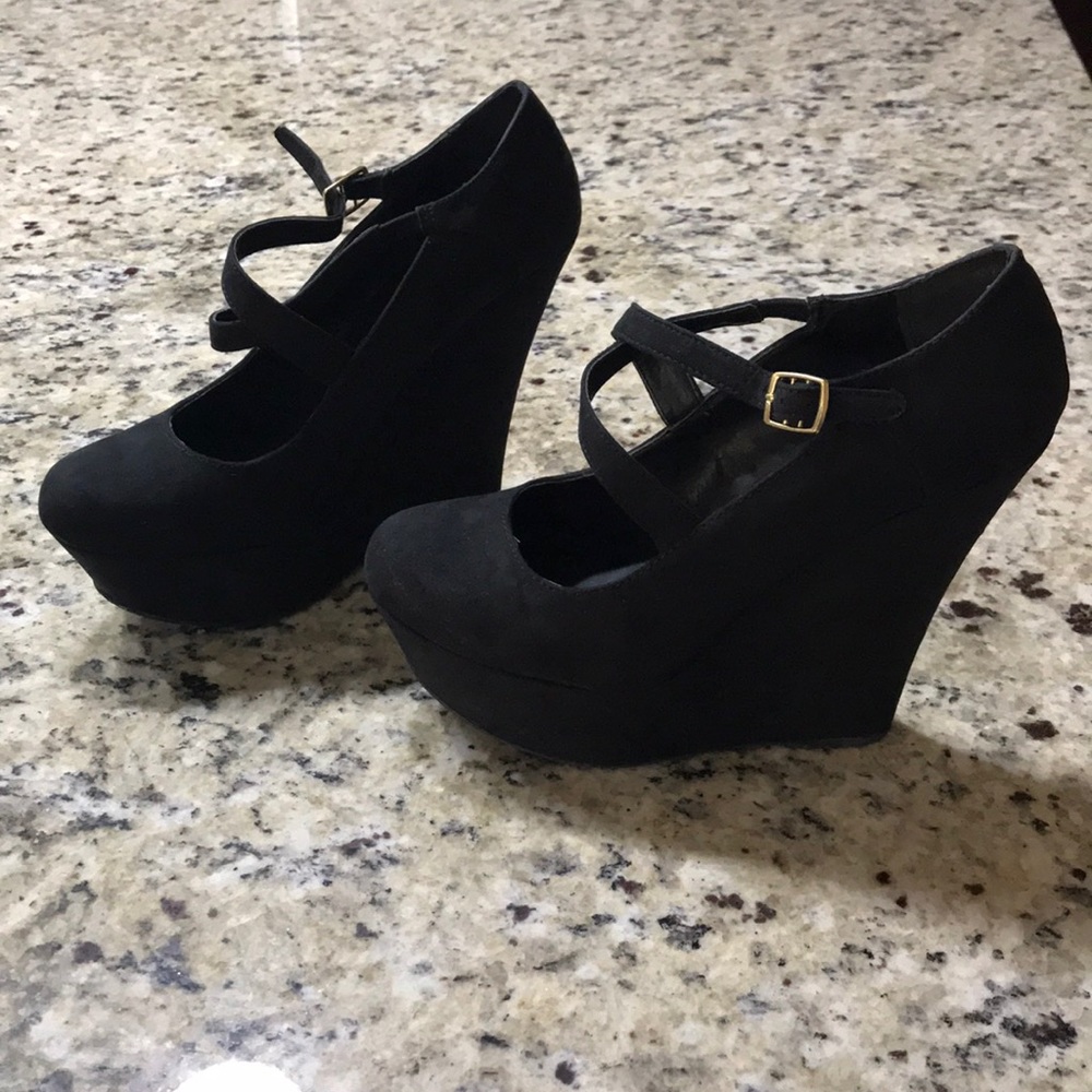Black platform wedges